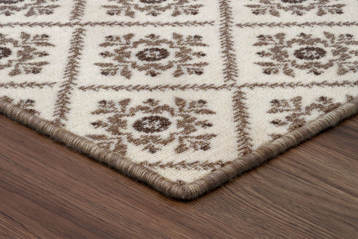 4 Linen