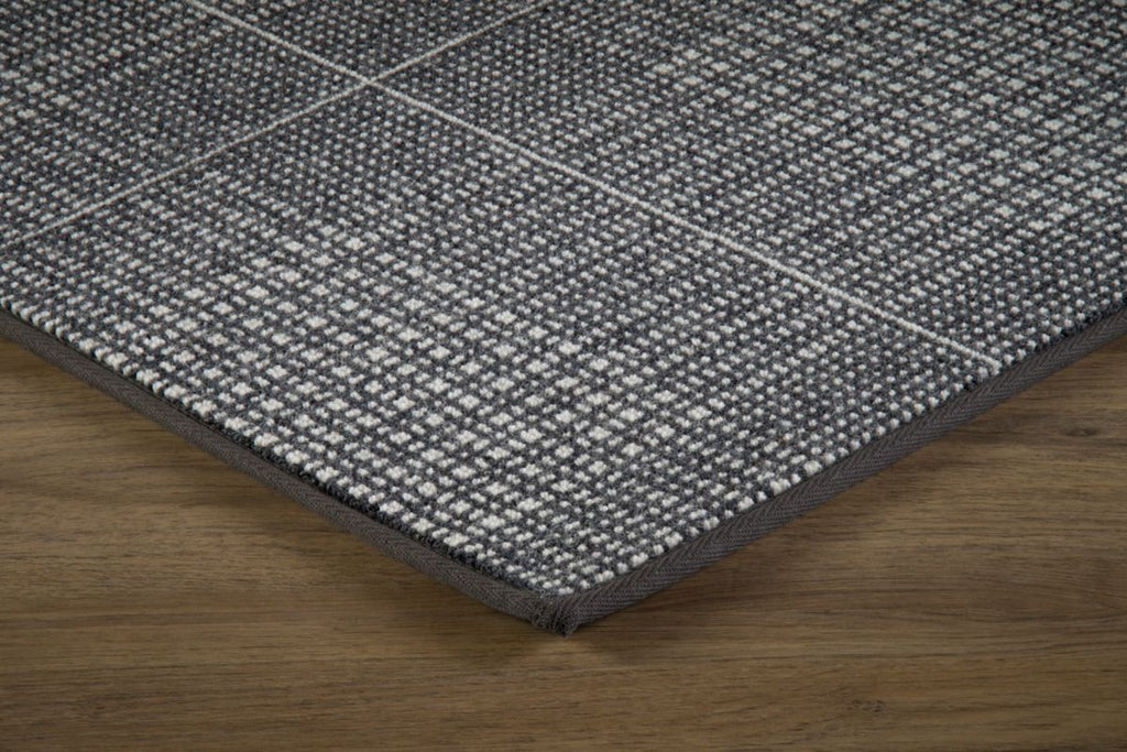 62 Charcoal/pearl